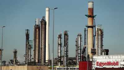 ExxonMobil makes
chemicals used to formulate - Not So Pretty