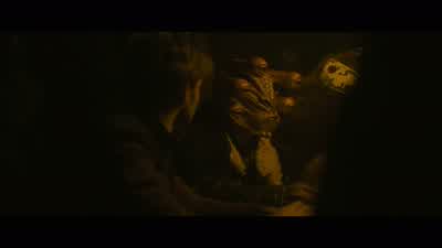 Eyes on your own cards, buddy. - Solo: A Star Wars Story