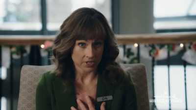 Eyewitness testimonies are
like slogging through mud, - Curious Caterer: Fatal Vows