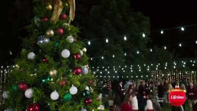 ♪ fa la la la, la la la la ♪ - The Holiday Fix Up