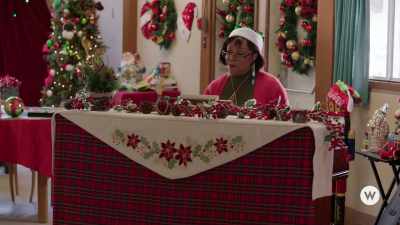 ♪ Fa-la-la-la-la - We Need a Little Christmas