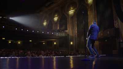Fac pipi pe Pat, pe Dennis - Brian Regan: Nunchucks and Flamethrowers