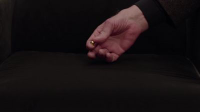 ♪ faint atmospheric music ♪ - Twin Peaks