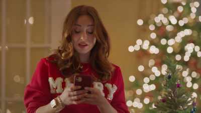 "Fair warning: this could be
the biggest gong show ever." - 'Twas the Date Before Christmas