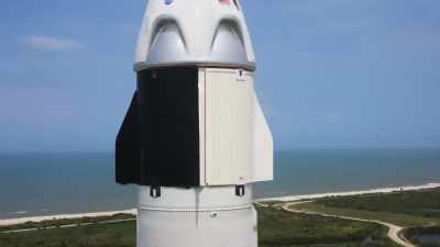 Falcon 9 og Crew Dragon letter! - Space Titans: Musk, Bezos, Branson