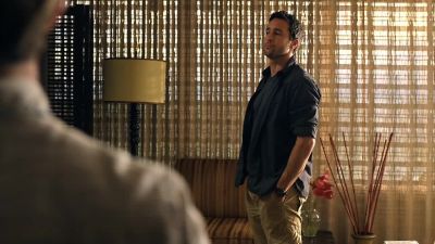Fall asleep
with your eyes open again? - Hawaii Five-0