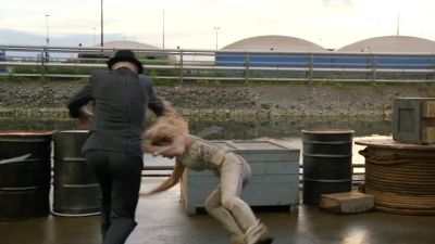 Fall back! - DC's Legends of Tomorrow