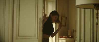 Falls out! Falls out, immediately! Short! - Mr & Mme Adelman