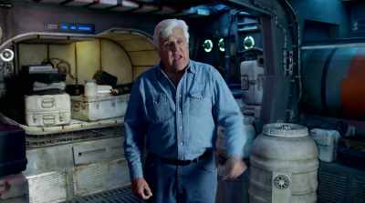 [falsetto]
"Lights are flashing here, - Star Wars: Galaxy's Edge - Adventure Awaits