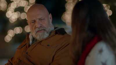 Families torn apart
by circumstance. - Long Lost Christmas