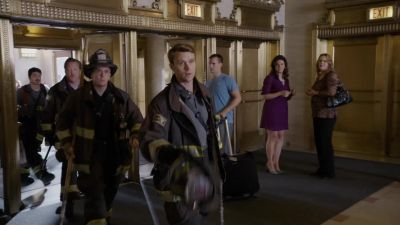Family's in elevator four. - Chicago Fire