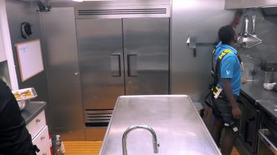 [ fan starts ]
- No ----ing way. - Below Deck