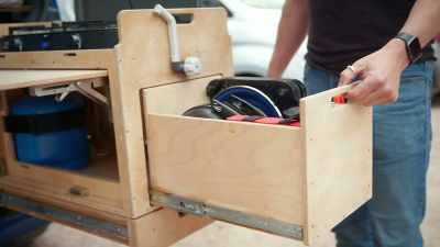 Fantastic. Pots, pans.
Bits and pieces. - James May and the Dull Men