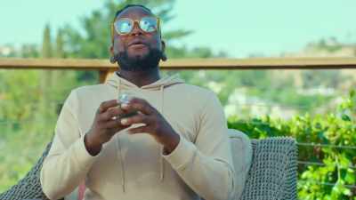 (fantastical music) - Wake & Bake with Dom Brown