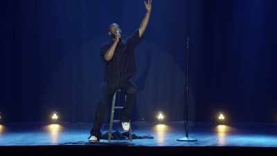 Fantoma lui Tupac Shakur
a posedat corpul lui Will Smith, - Marlon Wayans: God Loves Me
