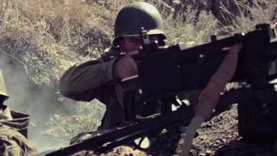 Farley took off
towards first platoon. - Thousand Yard Stare