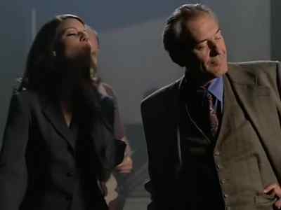 Fascinating, hmm? Only one twin is wired,
but they both feel the shock. - The Pretender