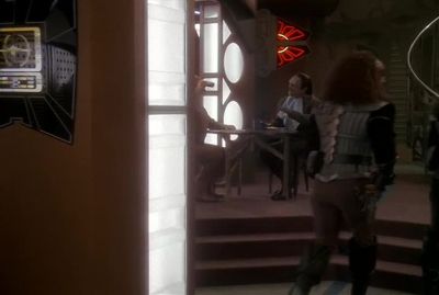 Fascinating.
So both the cup and the liquid - Star Trek: Deep Space Nine