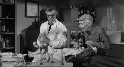 Father and grandfather never used a female brain - Frankenstein's Daughter