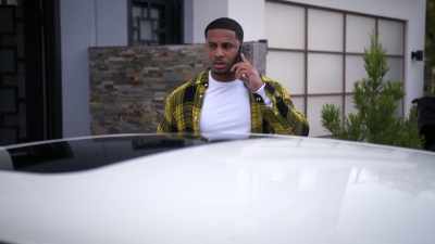Fatima? Hey, it's me, just call
me back when you get this. - Tyler Perry's Sistas