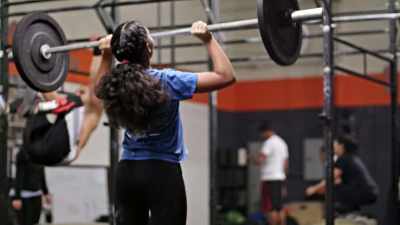 Faz as pessoas melhores, - Fittest on Earth: Retro/Active