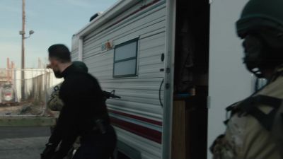 - FBI, don't move! - FBI