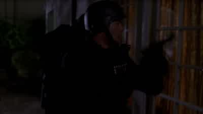-FBI! FBI! -He's got my baby! -Ma'am, is he alone? -Yes, he is! - Criminal Minds