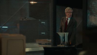 FBI! Hands
where we can see them! - The Blacklist