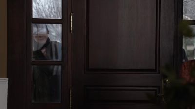 FBI. Open the door, please.
Agents Ressler and Navabi. - The Blacklist