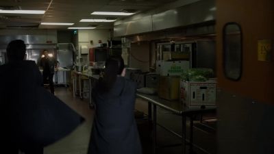 FBI! Show me your hands! Hands! - The Blacklist
