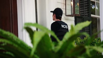 Federal agents, Mr. Gorie. - NCIS: New Orleans