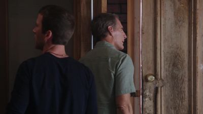 Federal agents! - NCIS: New Orleans