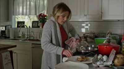 "Feed dog, breakfast.." - Switched for Christmas