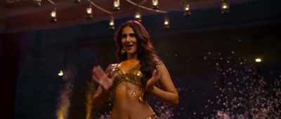 Feel my heart beat fast,
it will never learn - Shamshera