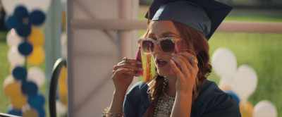 ♪ Feelin' all right - Booksmart