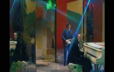 ♪ Feelin' good was easy, Lord ♪ - Jerry Lee Lewis: Trouble in Mind