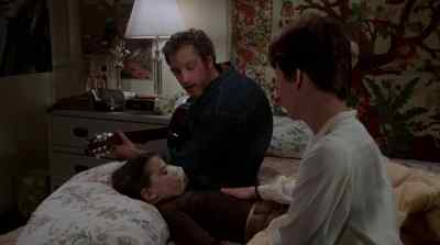 - Feeling any better?
- A little. - The Goodbye Girl