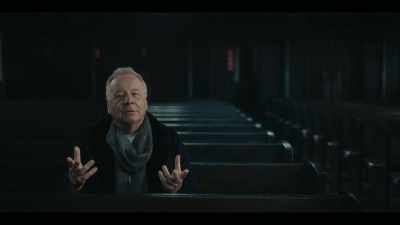 Feeling in the air that was,
you know, beckoning us. - Simple Minds: Everything is Possible