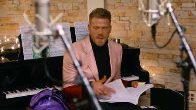 Feita. Feita. Feita. - Pentatonix: Around the World for the Holidays