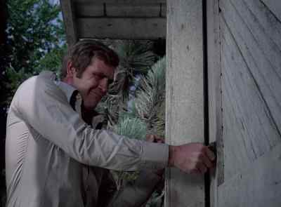 Felix, he's over there. - The Six Million Dollar Man