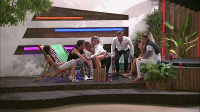 Fellas, on that bombshell,
I'm going to bed. - Love Island