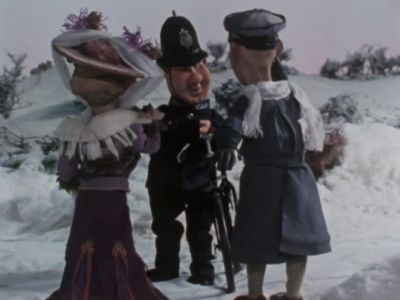 Fellow Fellow flagged me down - The Wind in the Willows