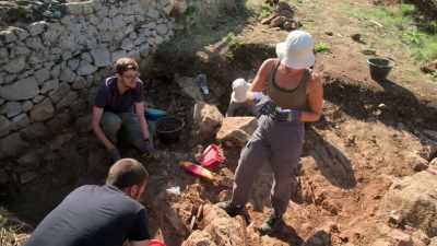 FEMALE EXCAVATOR:
Yes, we found an ingot. - Lost Treasures of Rome