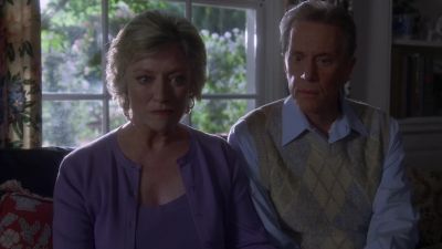 ( female flight attendant )
Ladies and gentlemen, - Six Feet Under