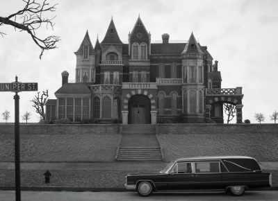 FEMALE NARRATOR:
His return to Liberty - The French Dispatch