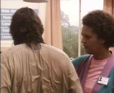 Fergus. Fergus, what are you doing? - Takin' Over the Asylum