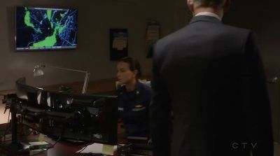 Fernandez? Agent Foerstel. - Designated Survivor