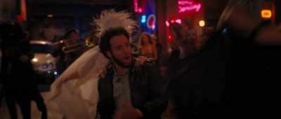 ♪ Festive music ♪ - Welcome to Chippendales