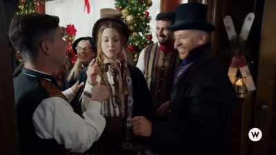 ♪ Fi, fi, fi, fi, fi - We Wish You a Married Christmas