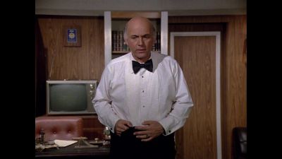 Fifteen pounds. - The Love Boat